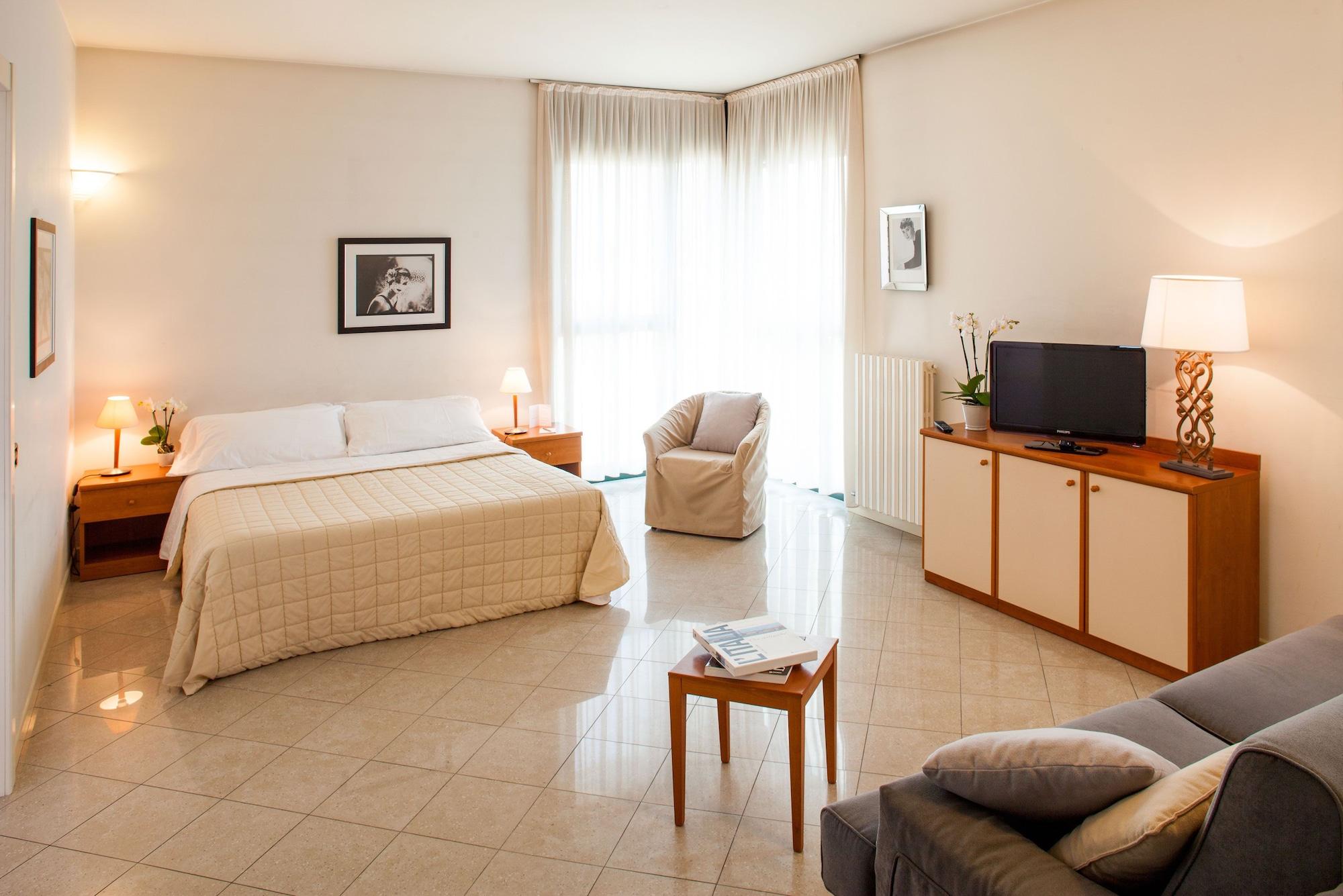 Cosmo Hotel Torri Vimercate Esterno foto